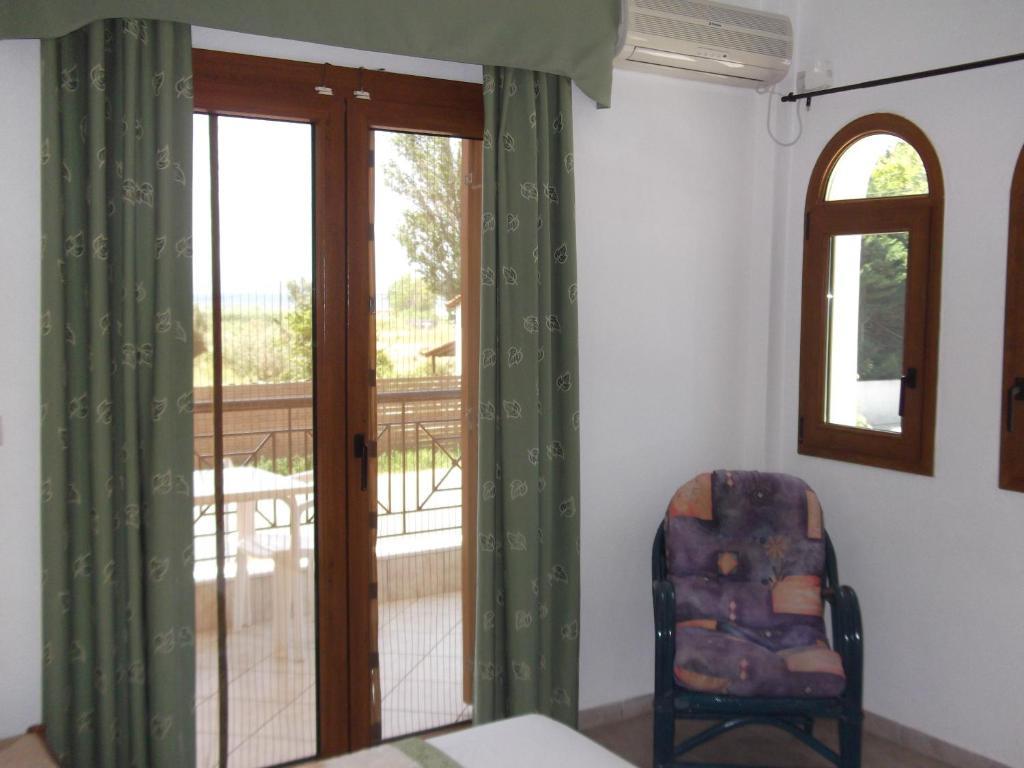 Palatino Studios Agia Paraskevi  Luaran gambar