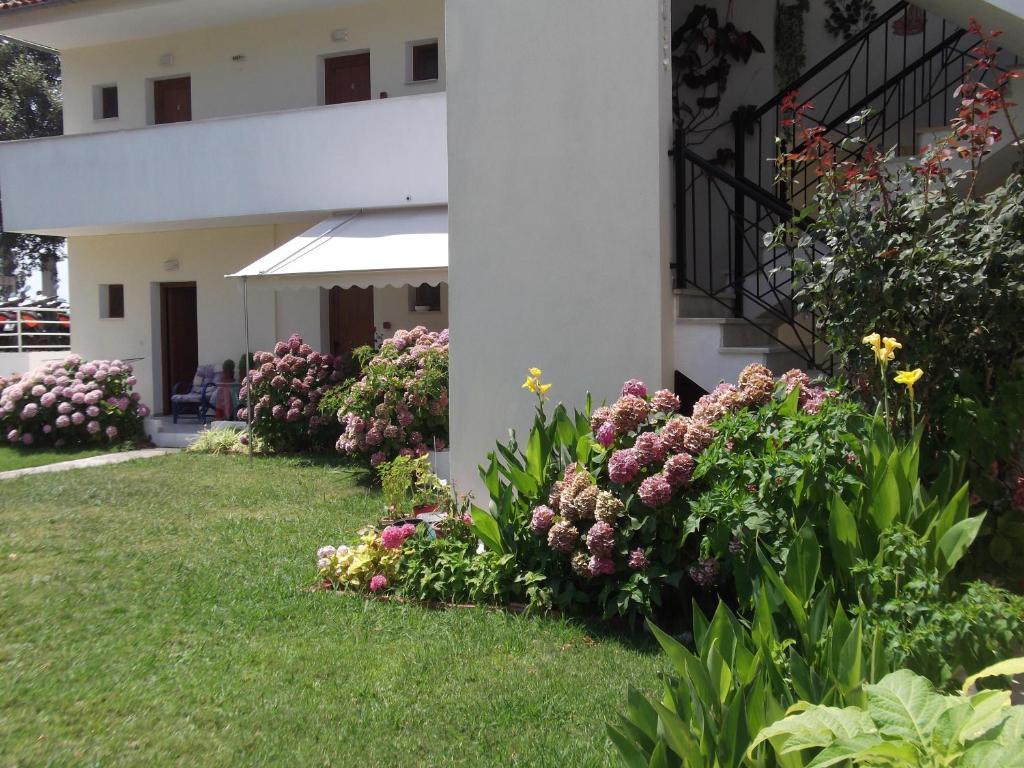 Palatino Studios Agia Paraskevi  Luaran gambar